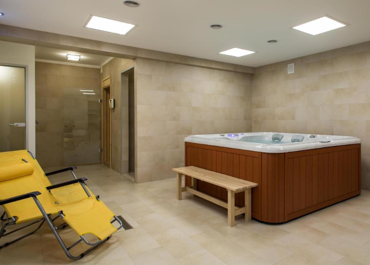 Apartament Poludniowy Z Widokiem- Sauna, Jacuzzi, Kominek 코스실리스코 외부 사진
